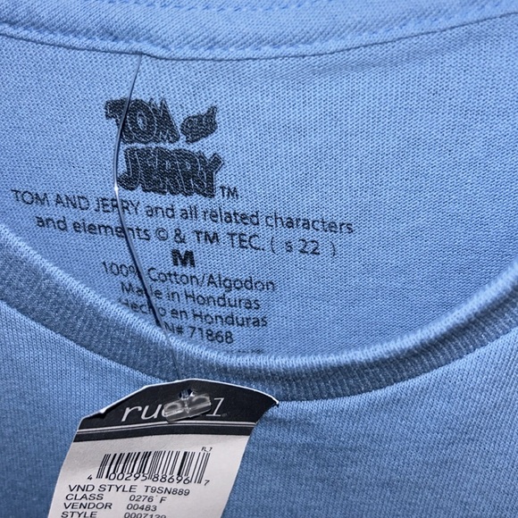 🦋Tom & Jerry Tee🦋2/15$ - Picture 2 of 3